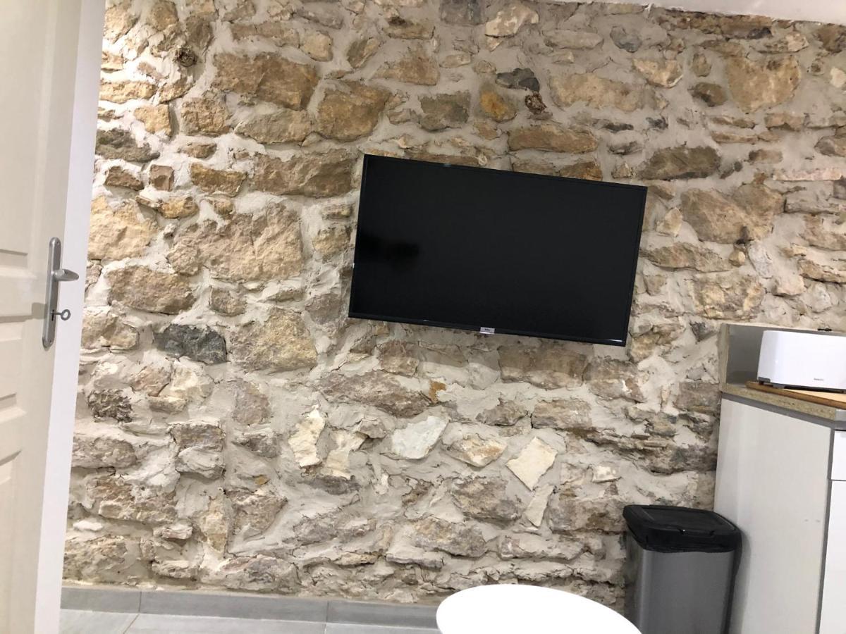 Les Olives Wifi Netflix Appart-Hotel-Provence La Fare-les-Oliviers Eksteriør bilde